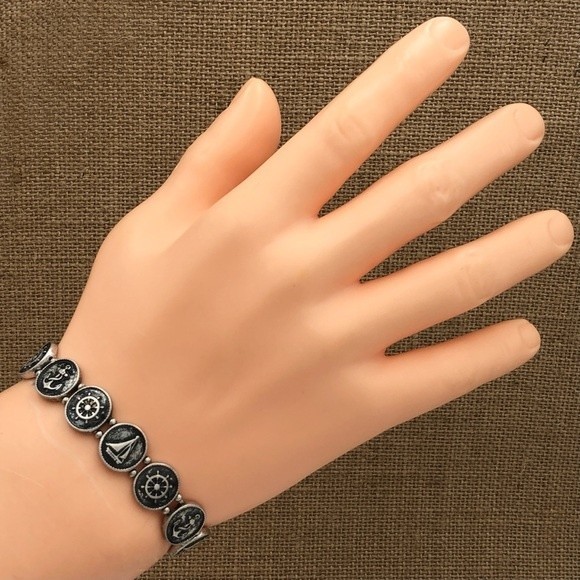 🌼 Nautical Coin Burnished Silver Stretch Bracelet - Picture 2 of 2